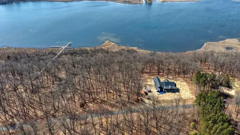 Sanctuary Drive, Jackson, MI 49201 photo 2