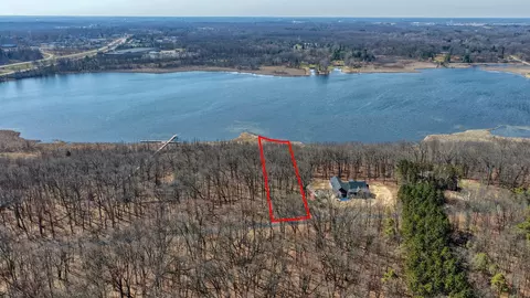 Sanctuary Drive, Jackson, MI 49201