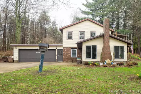 6264 140th Ave, Holland, MI 49423