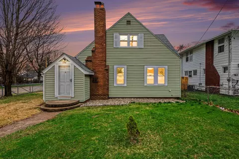 258 Surby Ave, Battle Creek, MI 49015