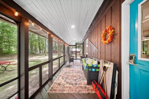 20308 Lakeview Dr, Tustin, MI 49688