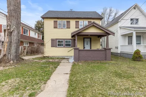 1039 Prince St SE, Grand Rapids, MI 49507