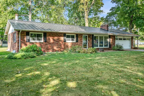 340 W Railroad St, Centreville, MI 49032