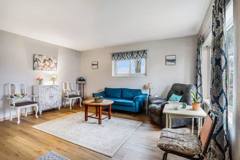 Living - 609 E Railroad St, Bronson, MI 49028 photo 2 of 3