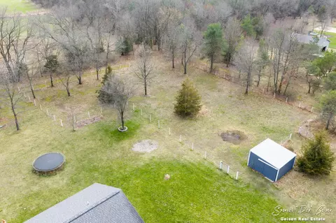 View/Area - 9701 Coyote Trl, Belding, MI 48809 photo 2 of 9