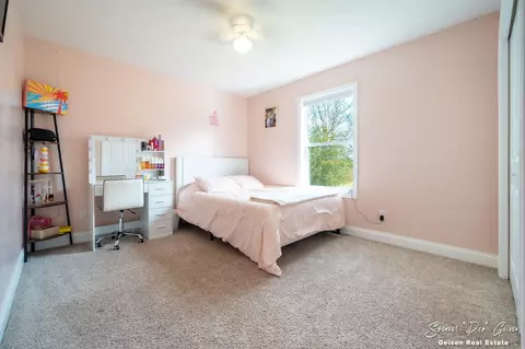 Bedroom - 9701 Coyote Trl, Belding, MI 48809 photo 3 of 4