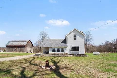 09741 26th St, Gobles, MI 49055