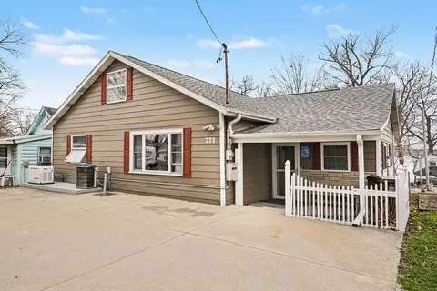 771 Beechwood Dr, Delton, MI 49046