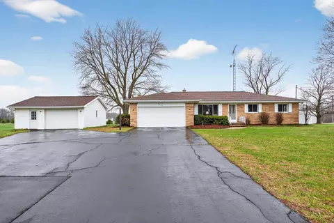 3526 Van Horn Rd, Jackson, MI 49201