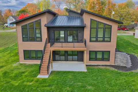 315 W High St, Union City, MI 49094