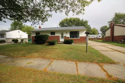 16265 Oakbrook St, Romulus, MI 48174