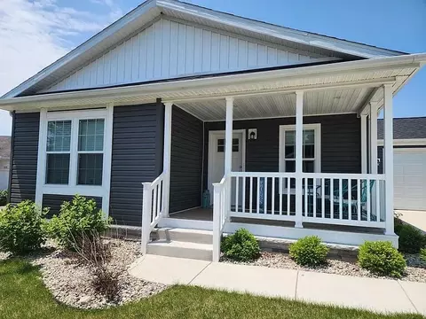 5283 Beardsley Ct #11, Kalamazoo, MI 49004