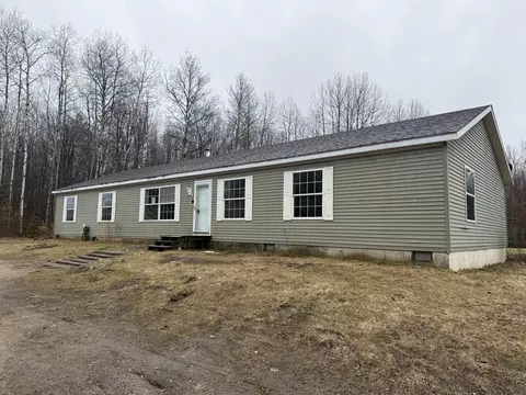 8211 W Moorestown Rd, Manton, MI 49663