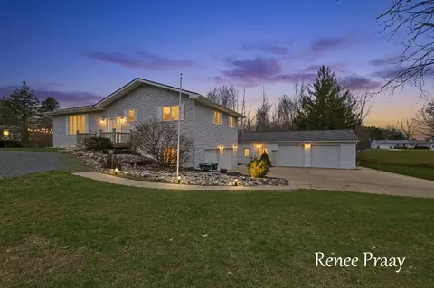 3830 Meadowbrook Ln, Hart, MI 49420