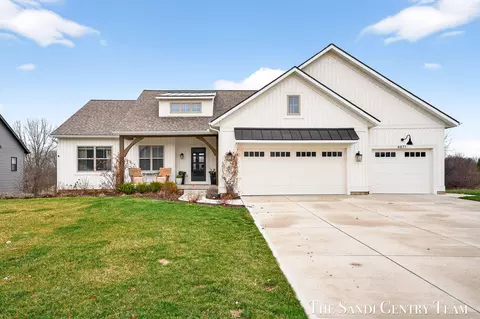 4871 Honeycrisp Dr NE, Rockford, MI 49341
