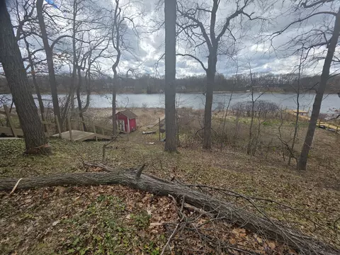 21733 Puterbaugh Ln, Cassopolis, MI 49031