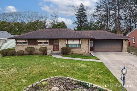 900 Maynard NW, Grand Rapids, MI 49504