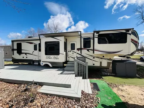 8303 W Royal Rd #49, Canadian Lakes, MI 49346