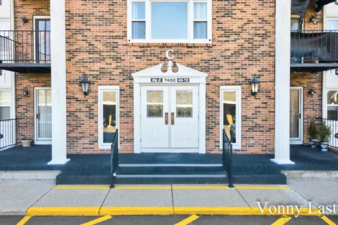 7450 Boulder Bluff Dr #69, Jenison, MI 49428