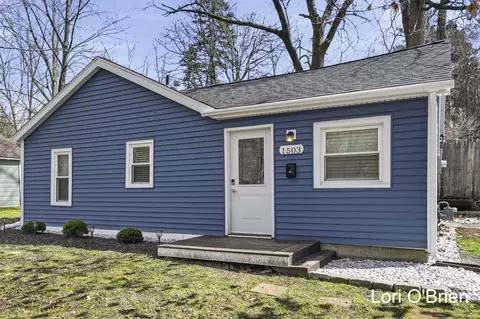 1503 Bradford St NE, Grand Rapids, MI 49503