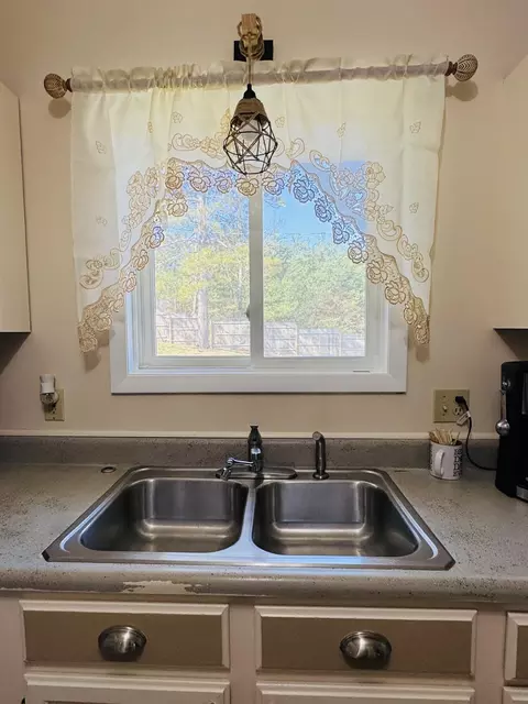Kitchen - 305 Monroe Ave, Big Rapids, MI 49307 photo 2 of 3