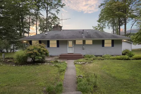 10327 Indian Lake Rd, Reed City, MI 49677