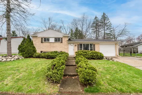 6220 Date St, Portage, MI 49024