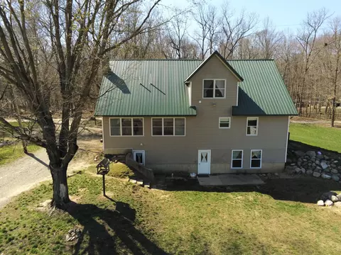 1024 23 Mile Rd, Homer, MI 49245