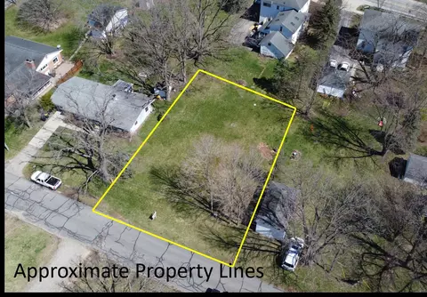 Lafayette Street, Manchester, MI 48158