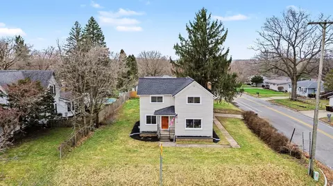 348 W State Rd, Hastings, MI 49058