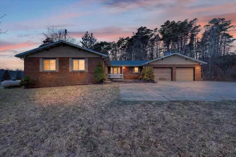 18593 30th Ave, Barryton, MI 49305