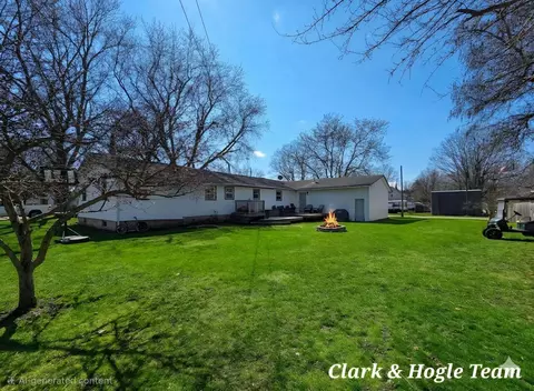 Exterior - 645 E Lyons St, Lyons, MI 48851 photo 6 of 7