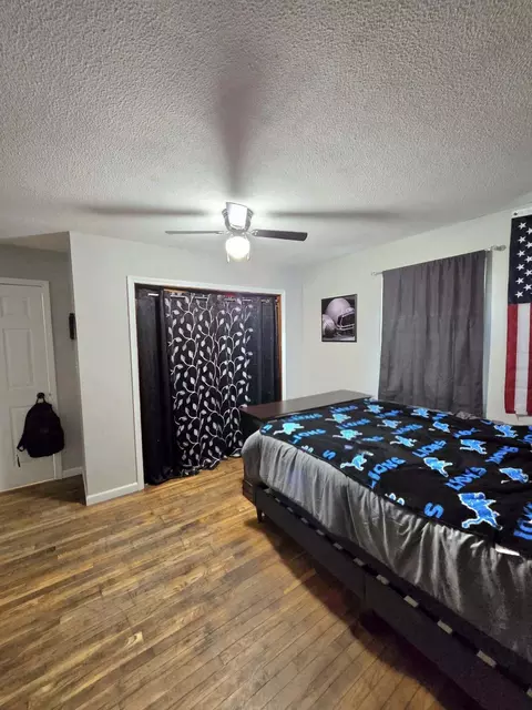 Bedroom - 645 E Lyons St, Lyons, MI 48851 photo 4 of 8