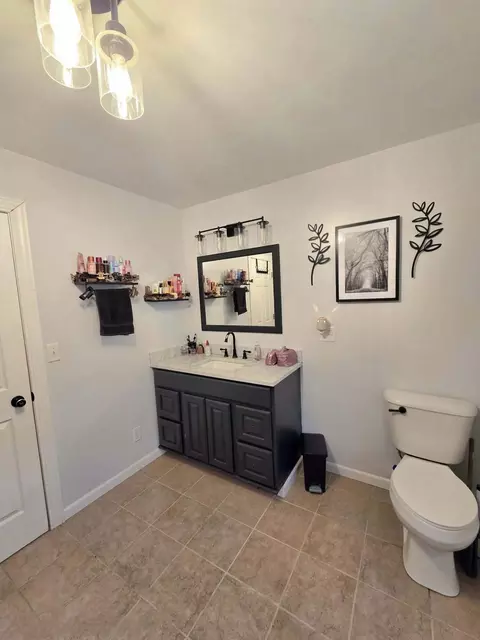 Bath - 645 E Lyons St, Lyons, MI 48851 photo 1 of 2