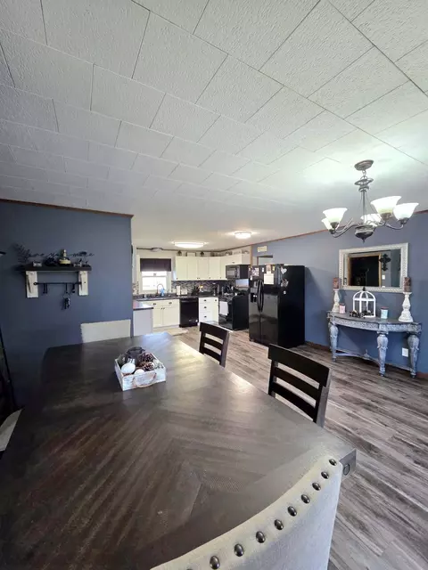 Dining - 645 E Lyons St, Lyons, MI 48851 photo 3 of 3