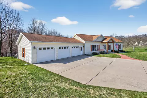Exterior - 12201 Dylan Ln, Parma, MI 49269 photo 11 of 18