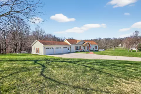 Exterior - 12201 Dylan Ln, Parma, MI 49269 photo 10 of 18