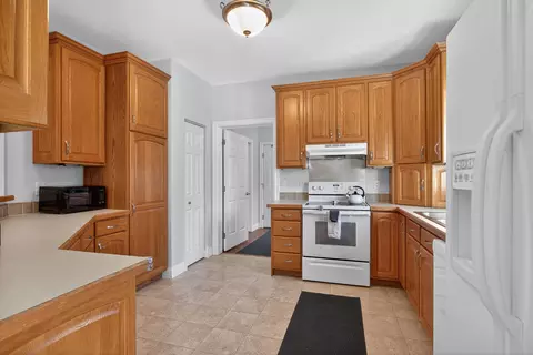 Kitchen - 12201 Dylan Ln, Parma, MI 49269 photo 1 of 6