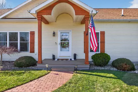 Exterior - 12201 Dylan Ln, Parma, MI 49269 photo 13 of 18
