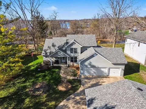 10260 Rexford Rd, Grass Lake, MI 49240