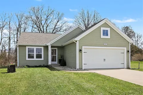 1224 Crystal Way Ct, Middleville, MI 49333