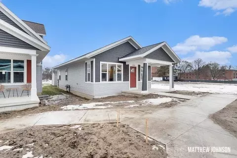 2096 Willard Ave SE, Grand Rapids, MI 49507