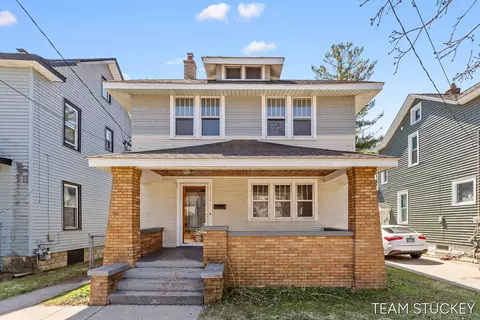 1124 Sibley St NW, Grand Rapids, MI 49504