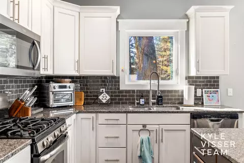 Kitchen - 7511 Ravine Dr NE, Belding, MI 48809 photo 2 of 4
