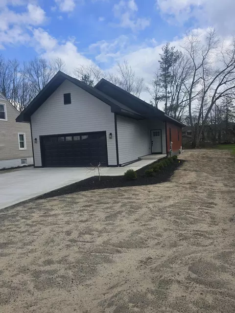 315 E Arlington St, Bangor, MI 49013