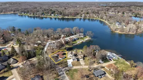 7788 W Royal Rd, Canadian Lakes, MI 49346