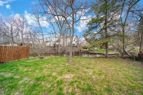 Exterior - 208 Thorpe Dr, Jackson, MI 49203 photo 7 of 8