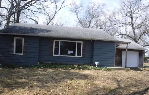 206 Clark St, Decatur, MI 49045