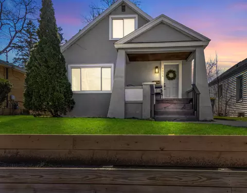 1054 Dickinson St SE, Grand Rapids, MI 49507