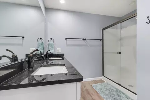 Bath - 1069 S Stoneridge Dr, Plainwell, MI 49080 photo 6 of 6